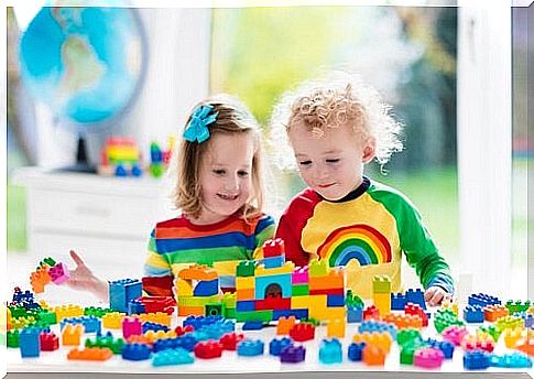 Constructions are one of the games suitable for 2-year-olds as they promote the development of fine motor skills