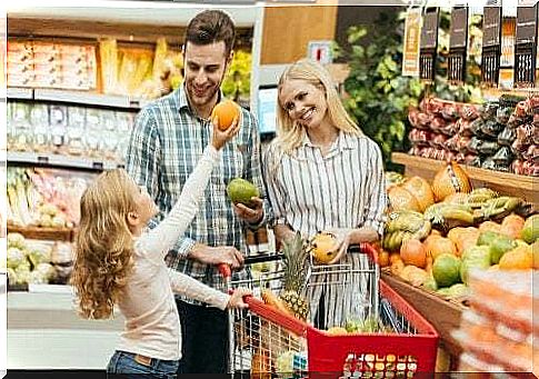 Family at the supermarket