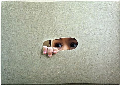 Overcoming shyness: here's how to help the little ones