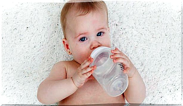 baby-with-bottle