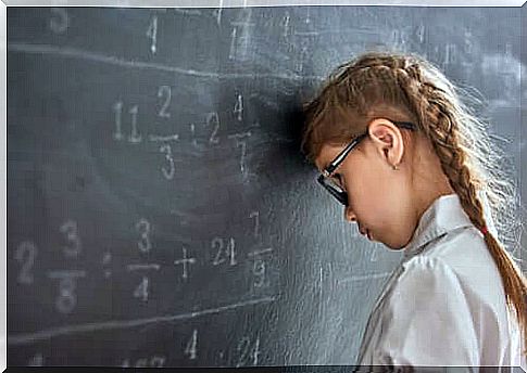 according to many psychologists, school failure has a poor relationship with intelligence