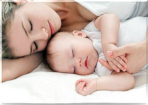 Calm a newborn baby to sleep