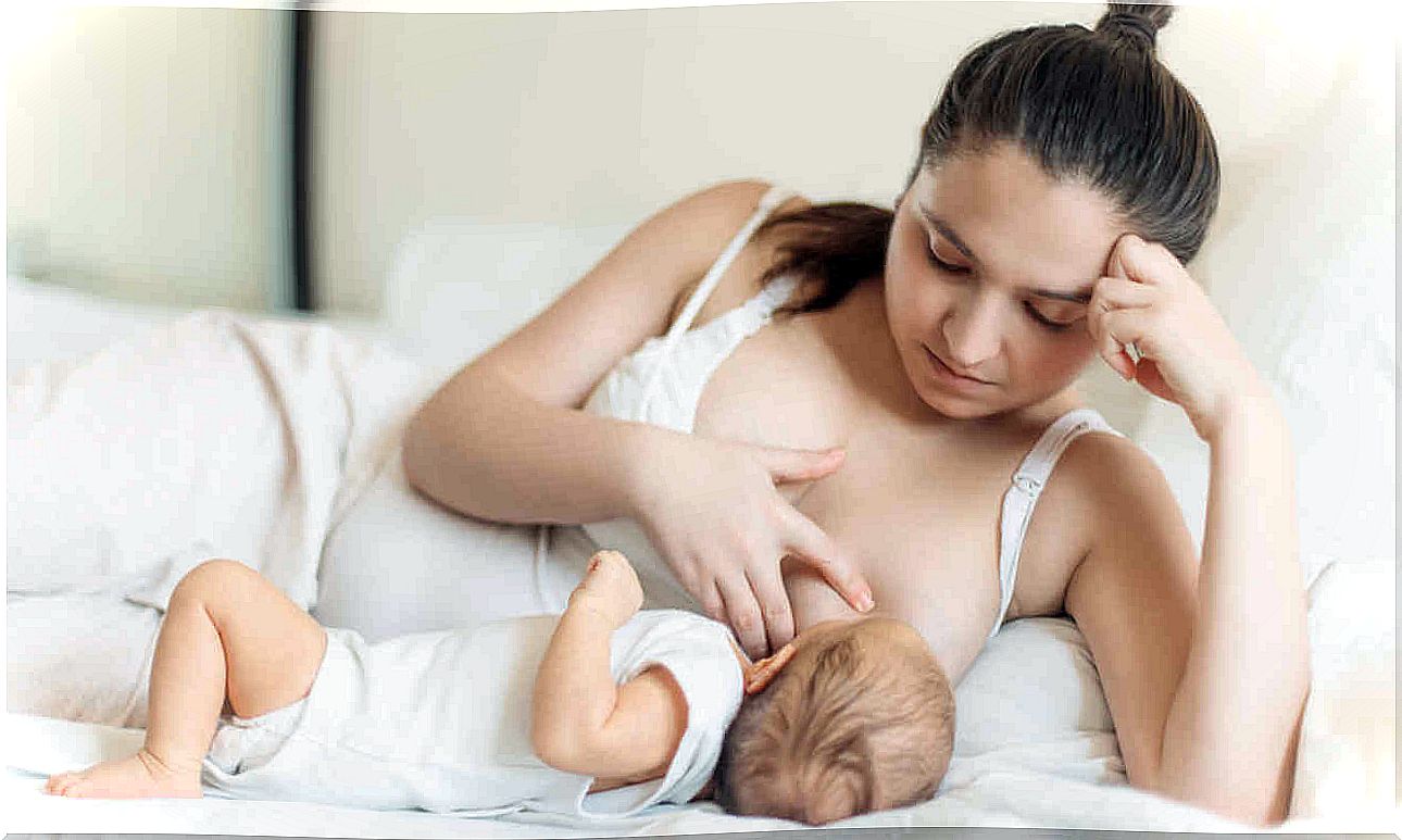 Lying position to breastfeed